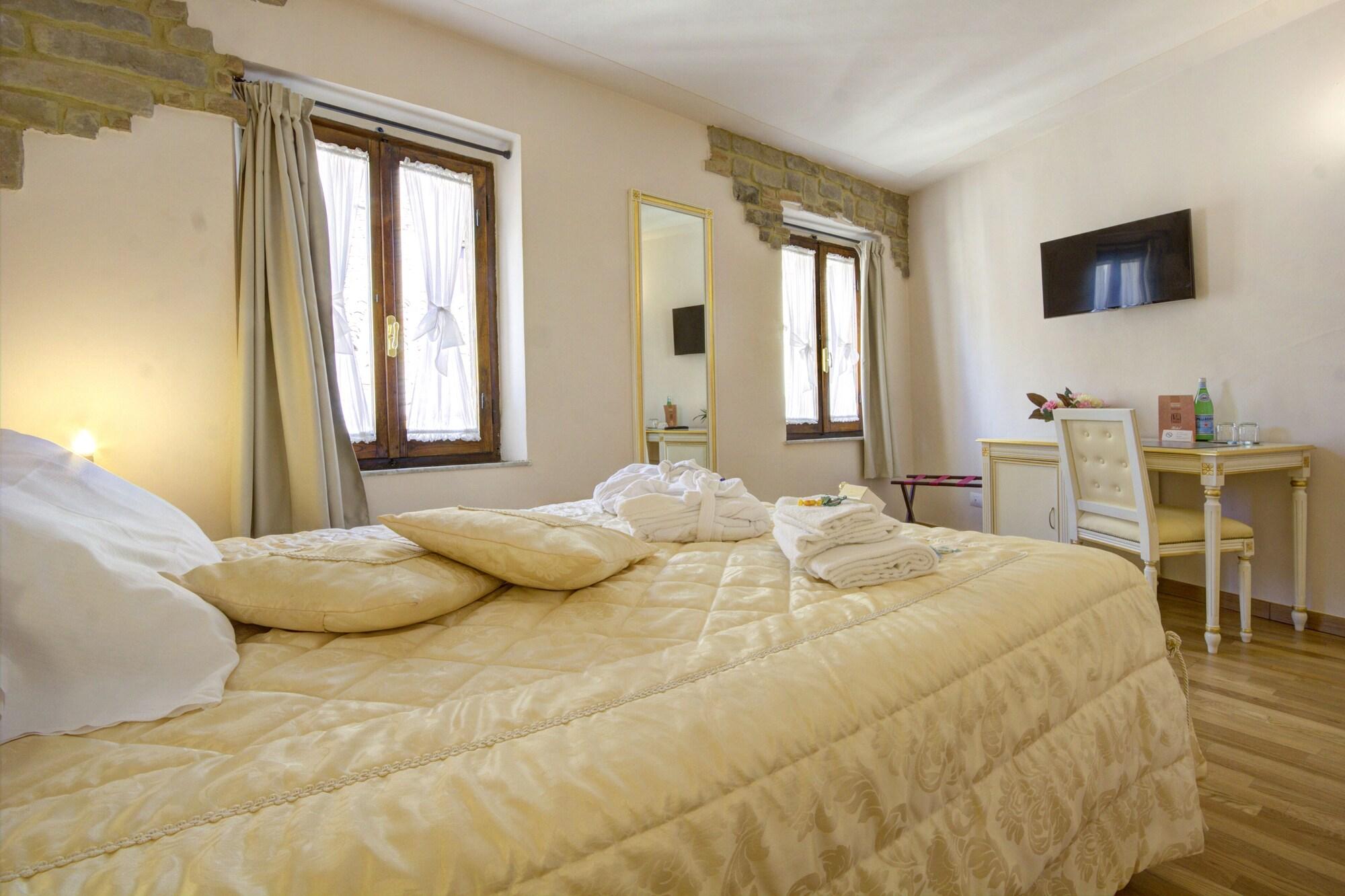 Hotel Volterra In Superior Eksteriør bilde